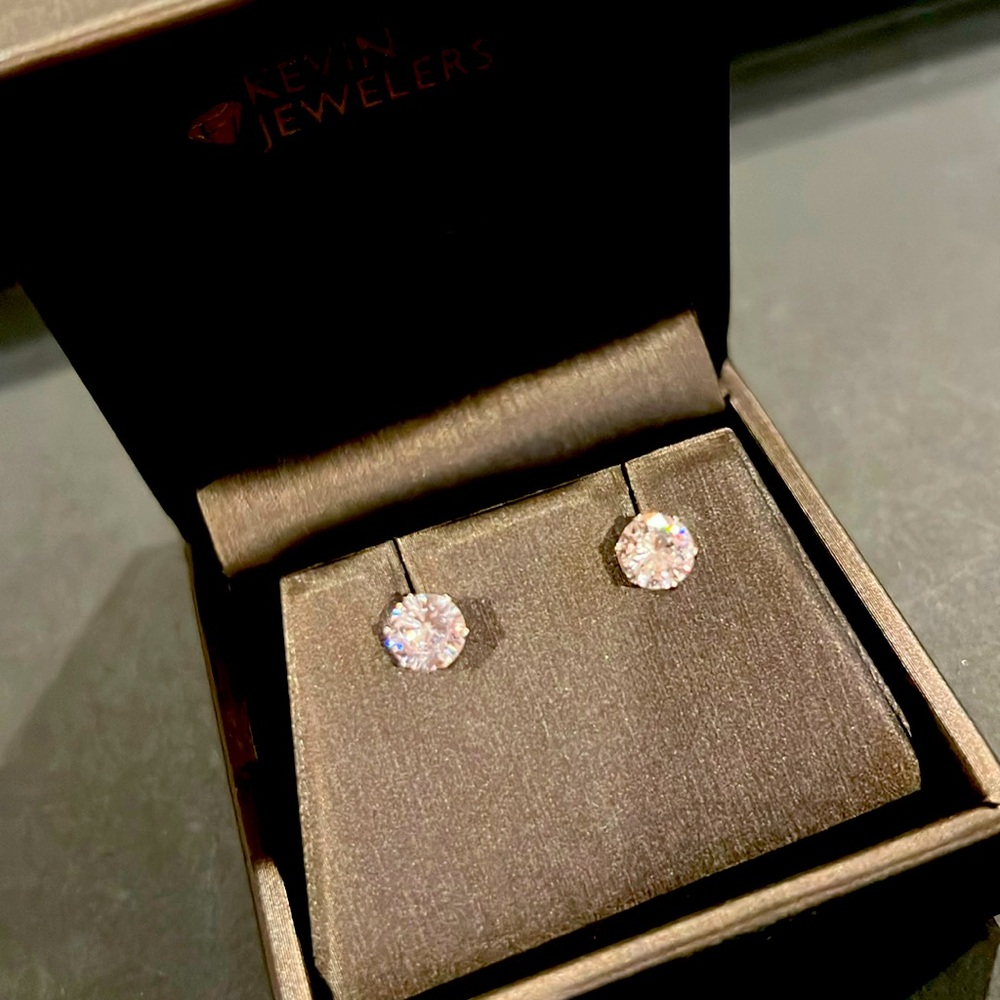 Kevin Jewelers Earrings